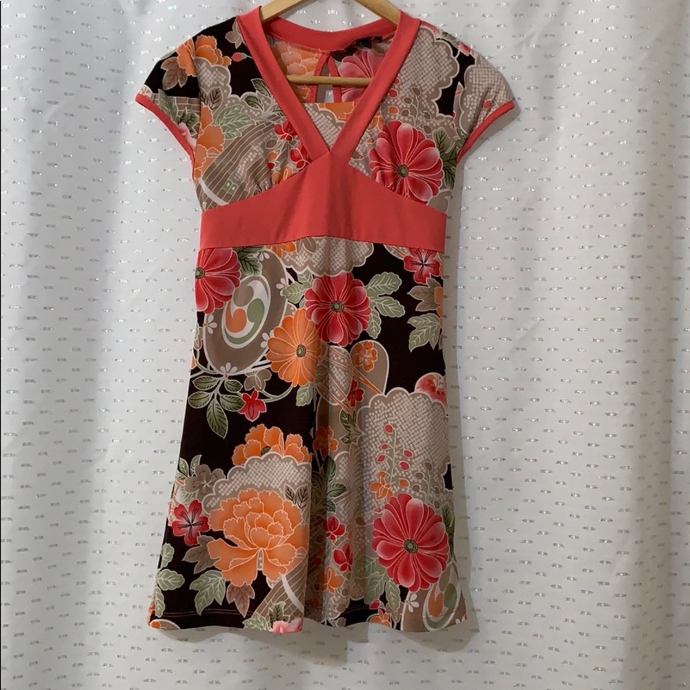 I.N Girl- Floral V-Neck Dress EUC